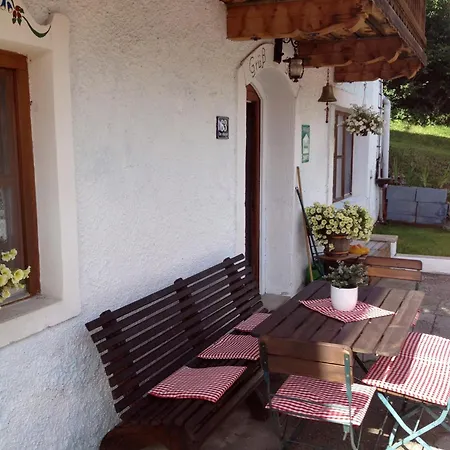 Haus Sonnleitn ゲストハウス